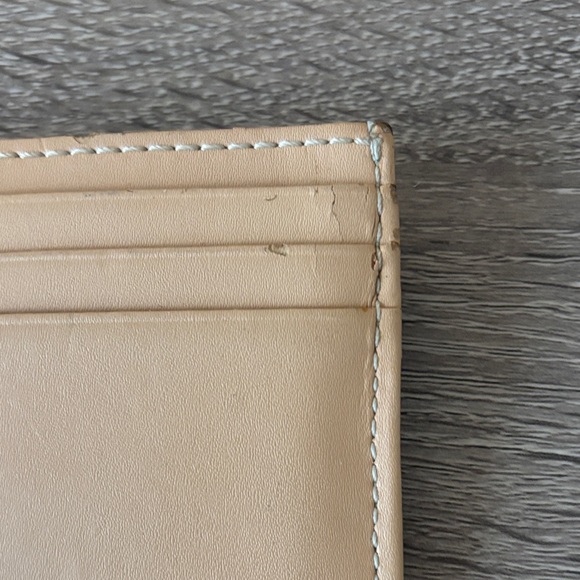 Kate Spade Sunny Yellow Cardholder As Is - Picture 4 of 5